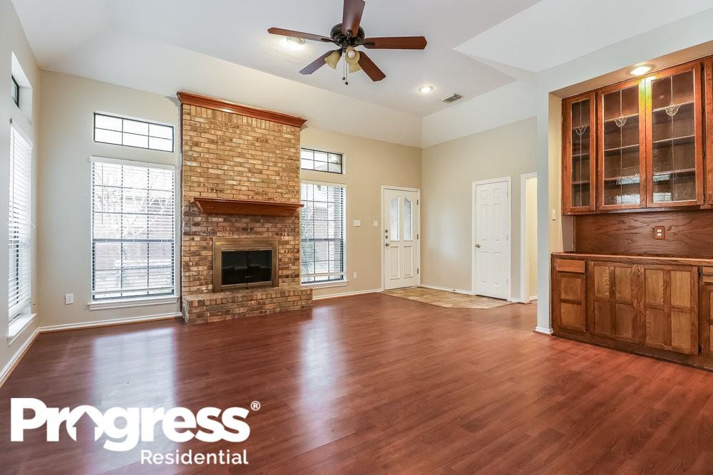 4844 Barberry Dr - Photo 2 of 14
