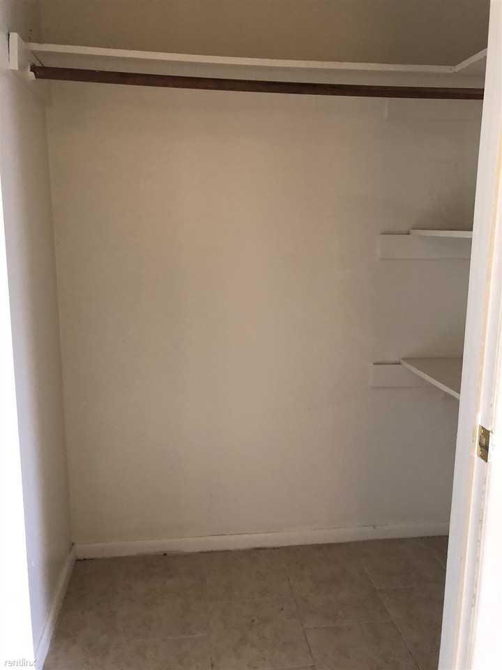 Dakotas Apartments - Photo 3 of 6