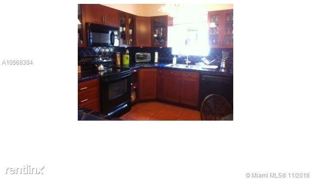1212 Aguila Ave - Photo 3 of 8