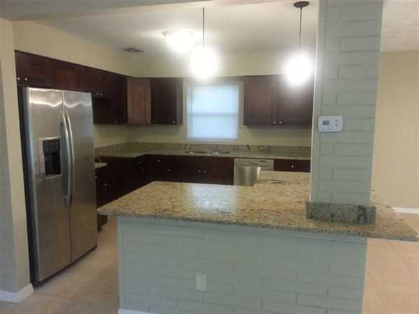 6901 9th Ave N - Photo 3 of 10