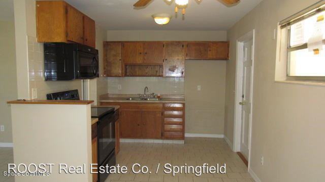 2173 Shelby Dr - Photo 3 of 9