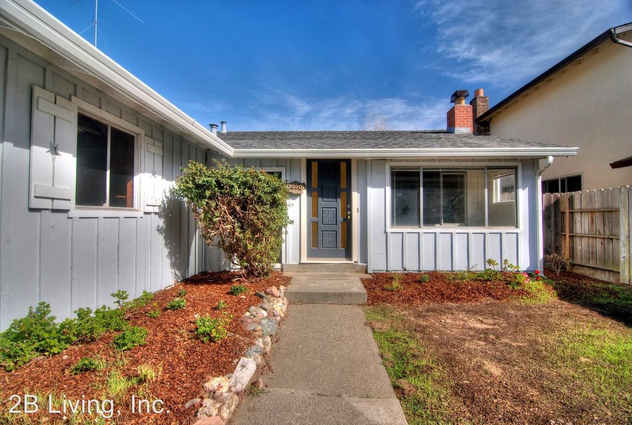 1820 Crestwood Dr - Photo 2 of 21