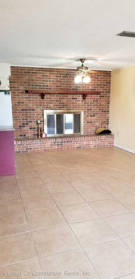 3706 W 26th Ct - Photo 2 of 9