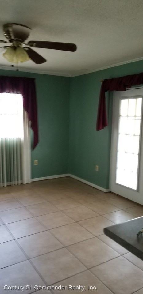 3706 W 26th Ct - Photo 3 of 9