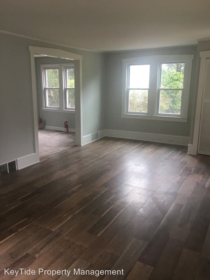 22 United States Ave - Photo 3 of 10