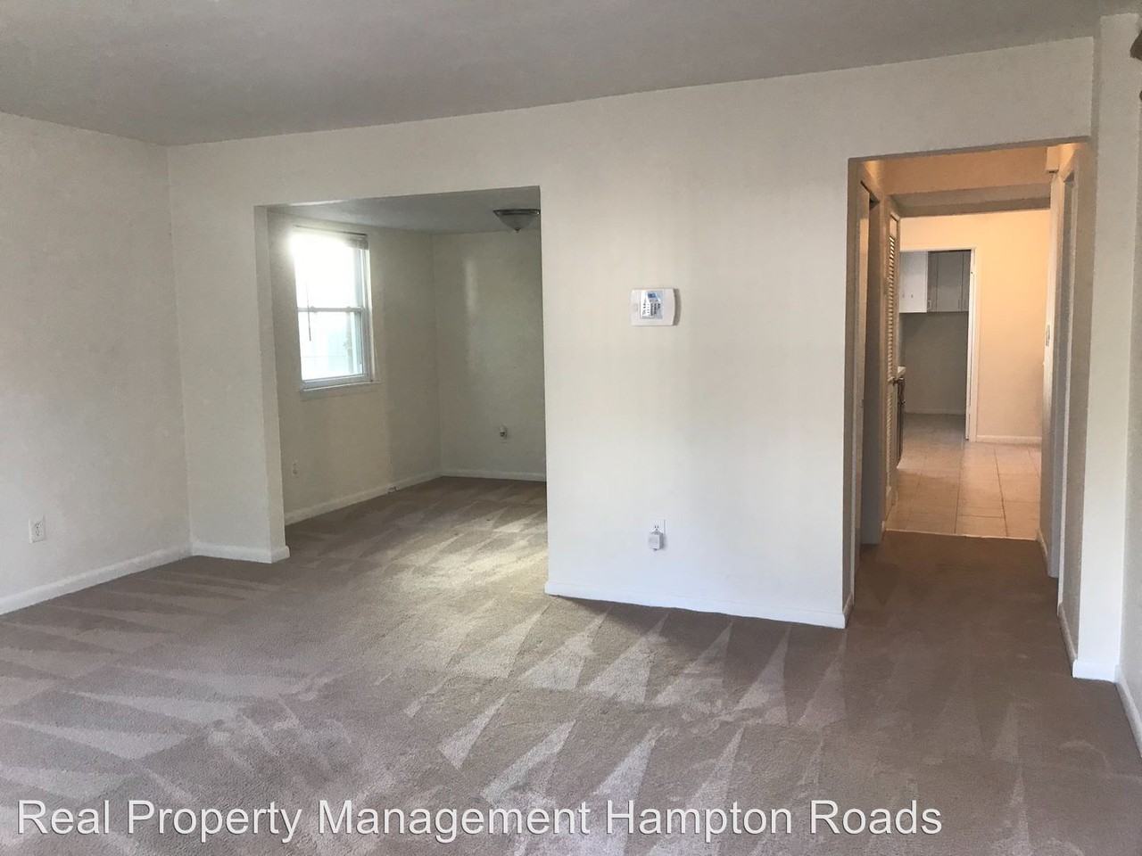 120 Bristol Ave - Photo 2 of 15