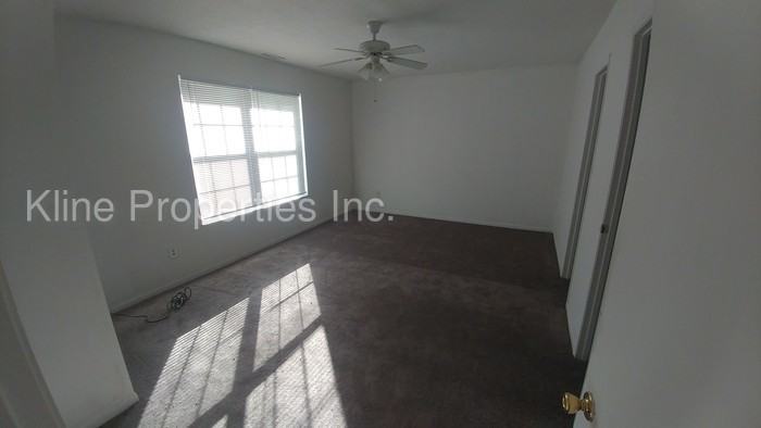 146 Nancy Ln - Photo 3 of 7