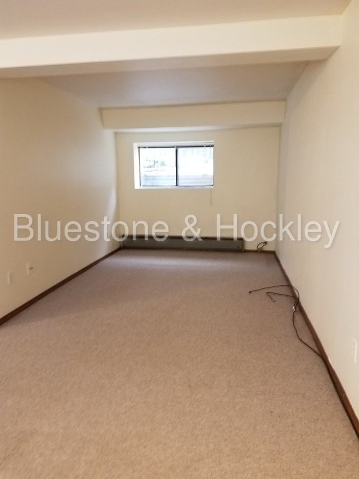 1720 SW Market St - Photo 3 of 9