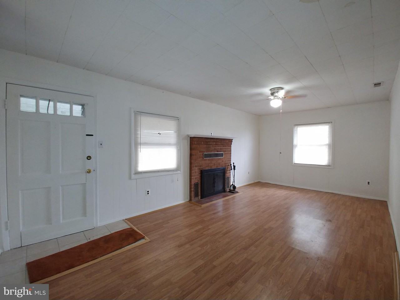 30133 Triangle Dr - Photo 2 of 20