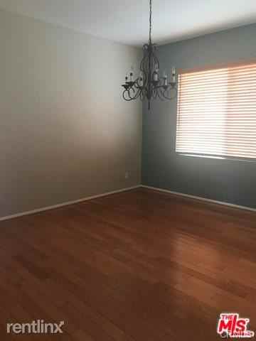 28479 Falcon Crest Dr - Photo 3 of 16