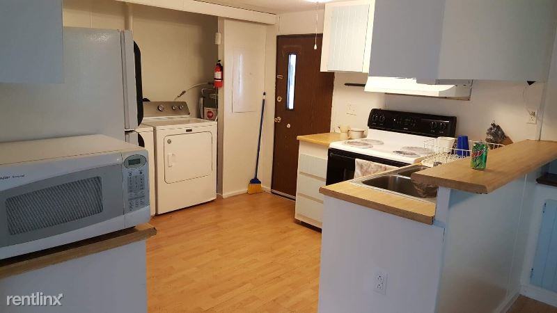 436 W N 2nd St - Photo 3 of 15