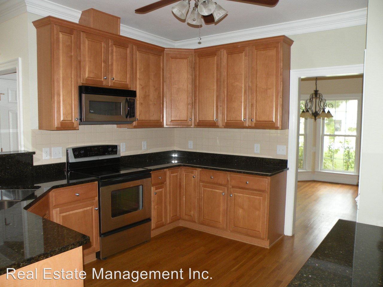 109 Emmen Rd - Photo 2 of 30