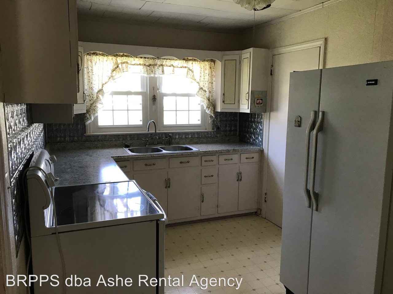 1576 Golf Course Rd - Photo 2 of 12