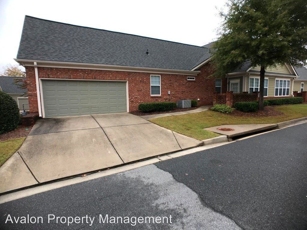 1845 Manor View Cir NW - Photo 3 of 35