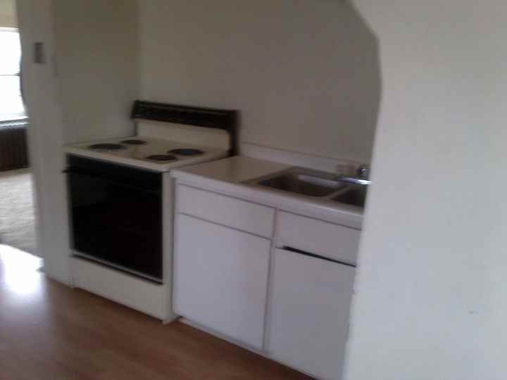 318 S 31st St - Photo 3 of 4