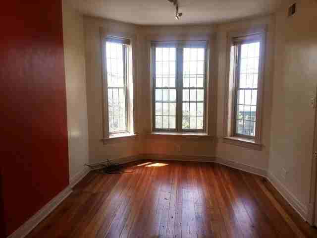 1809 N Francisco Ave #2 - Photo 2 of 8