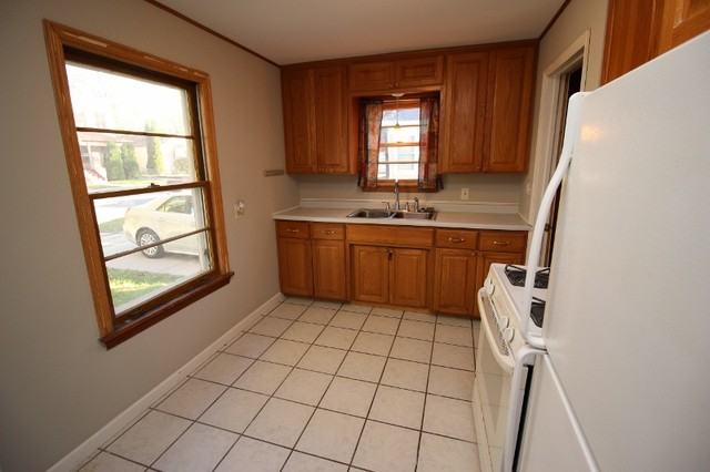 1027 Wheeler St - Photo 3 of 9