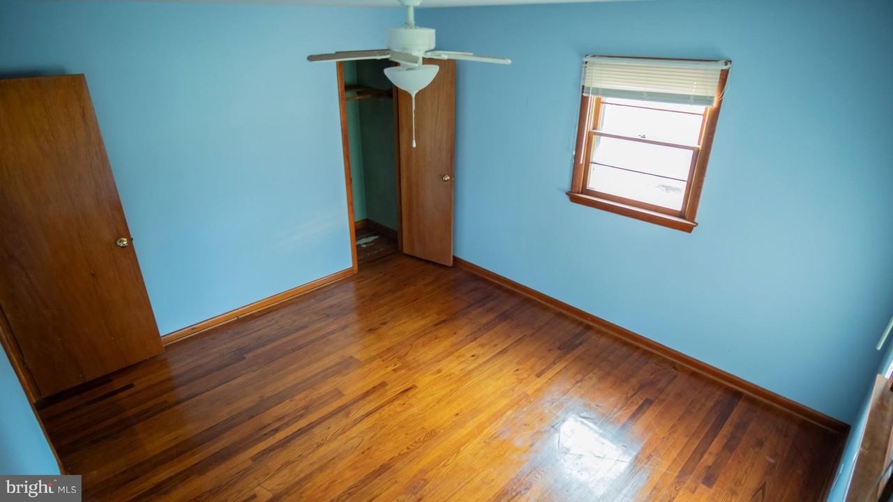 272 Landon Ln - Photo 3 of 16