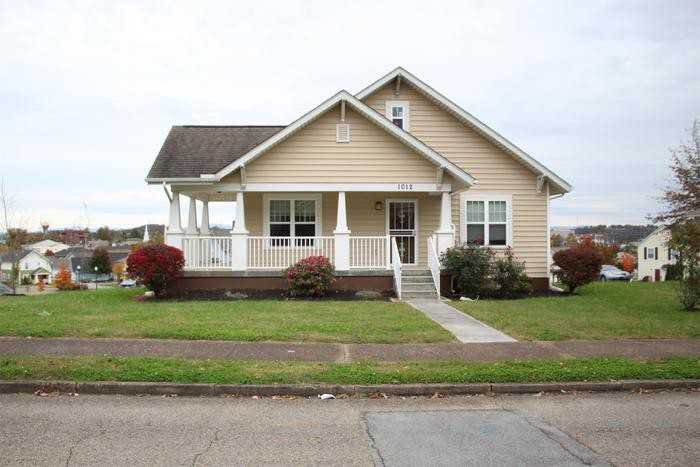 1012 Knoxville College Dr - Photo 2 of 28