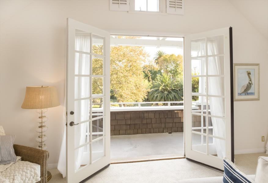 117 W De La Guerra St - Photo 3 of 12