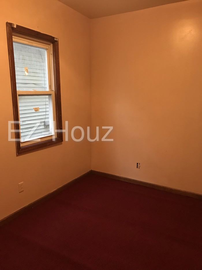 75 Schutrum St - Photo 3 of 10