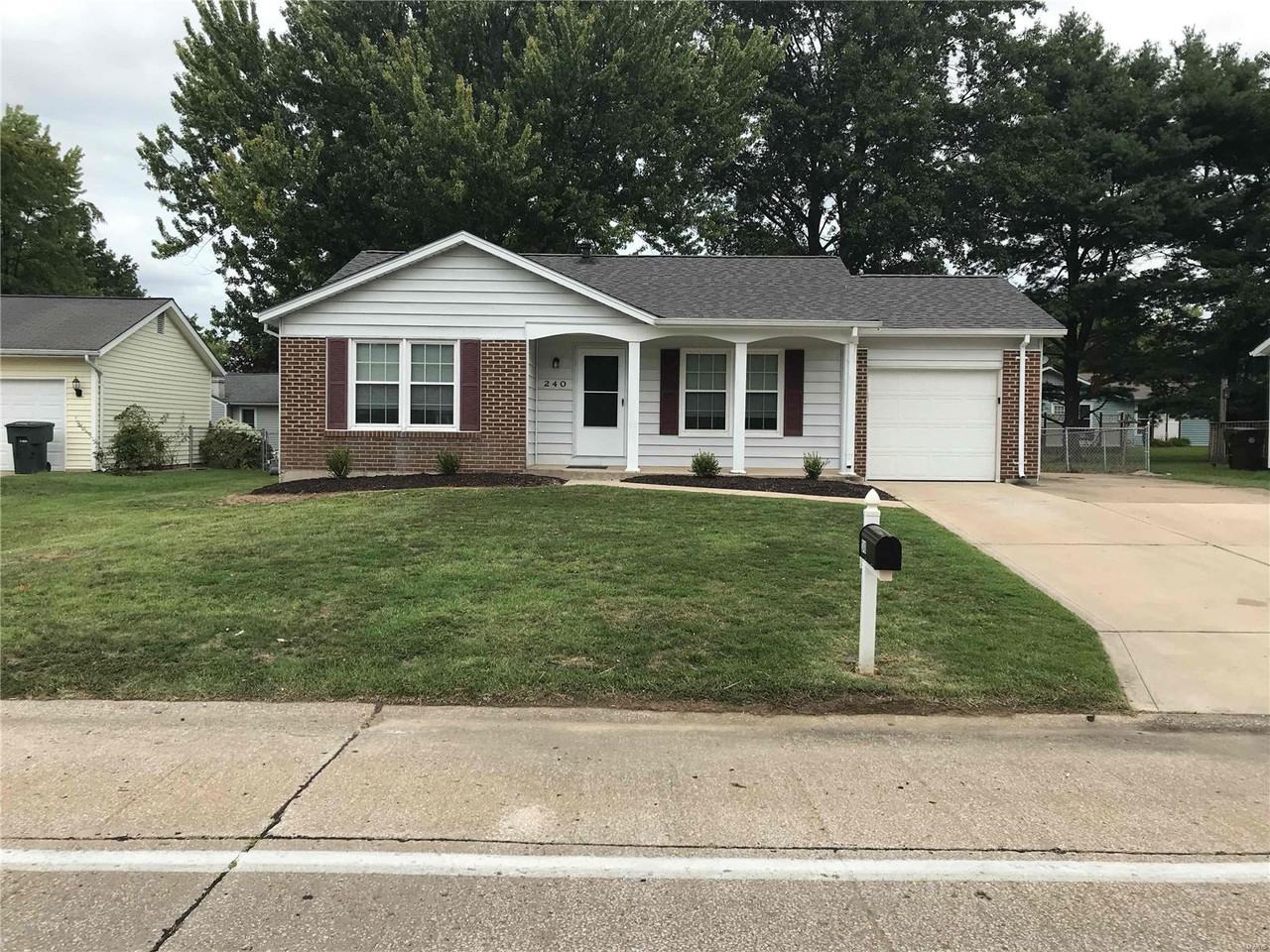 240 Barkwood Trails Dr, St. Peters, MO 63376 3 Bedroom House for 1,295