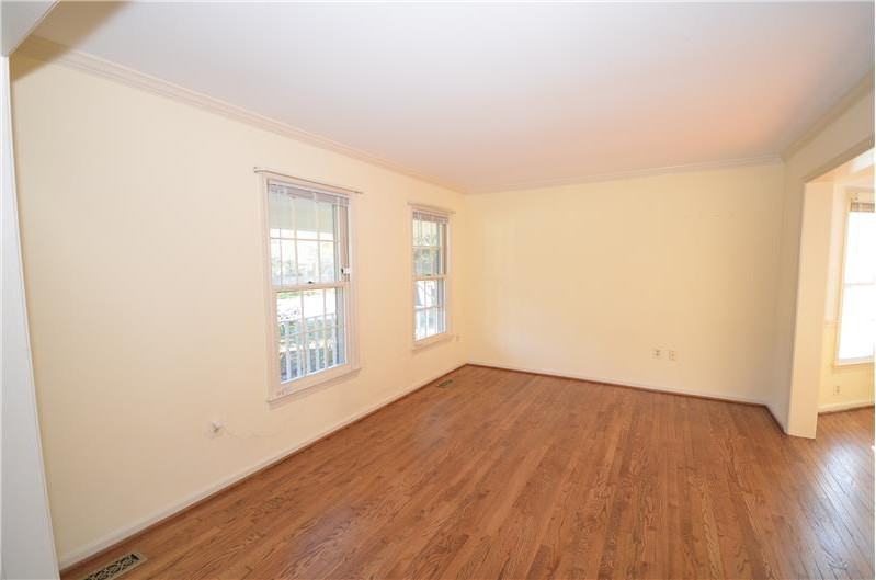 37823 Remington Dr - Photo 3 of 21