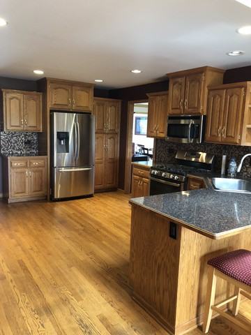10511 Camden Ct - Photo 3 of 40