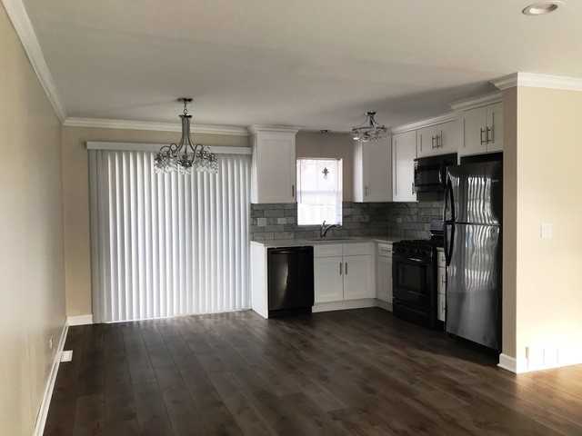 7749 S Octavia Ave - Photo 2 of 19