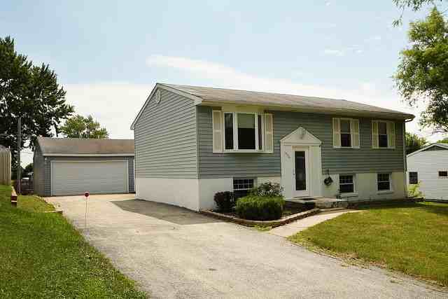 19527 Sycamore St - Photo 2 of 21