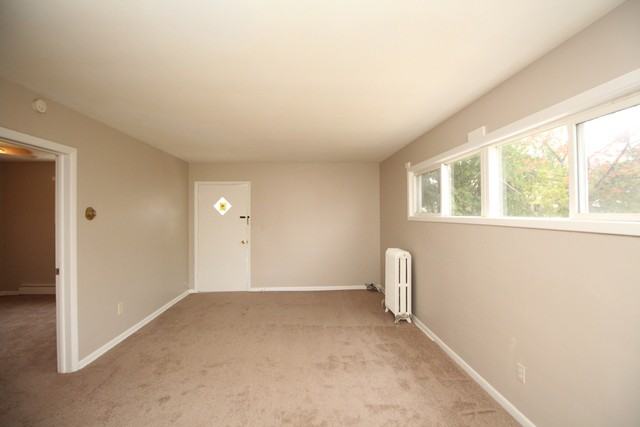 1885 N Farnsworth Ave - Photo 2 of 11