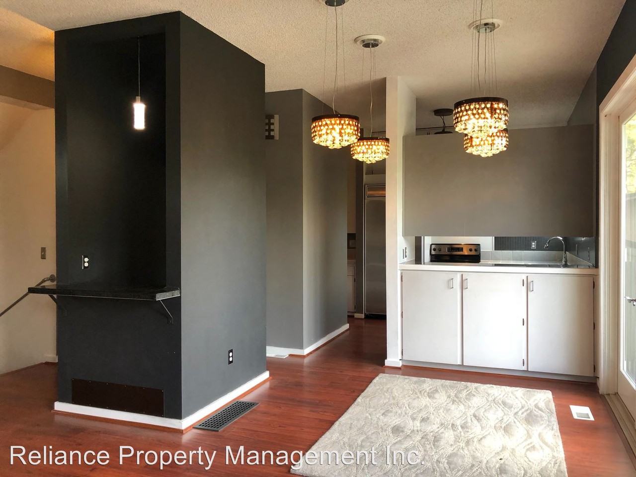 1545 Rosemont Rd - Photo 3 of 45