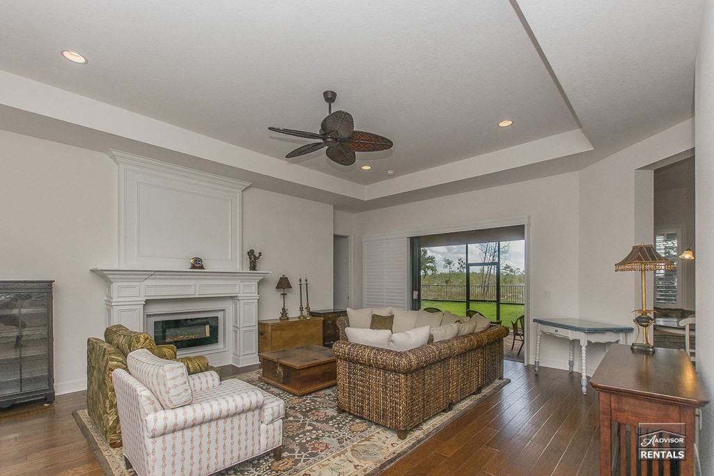 3264 Atlantic Cir - Photo 3 of 8