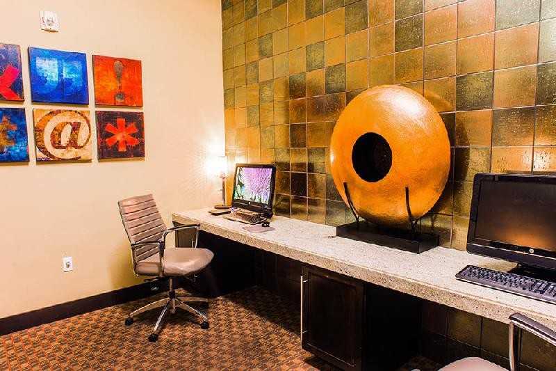 Ross Ave #B12 - Photo 2 of 5