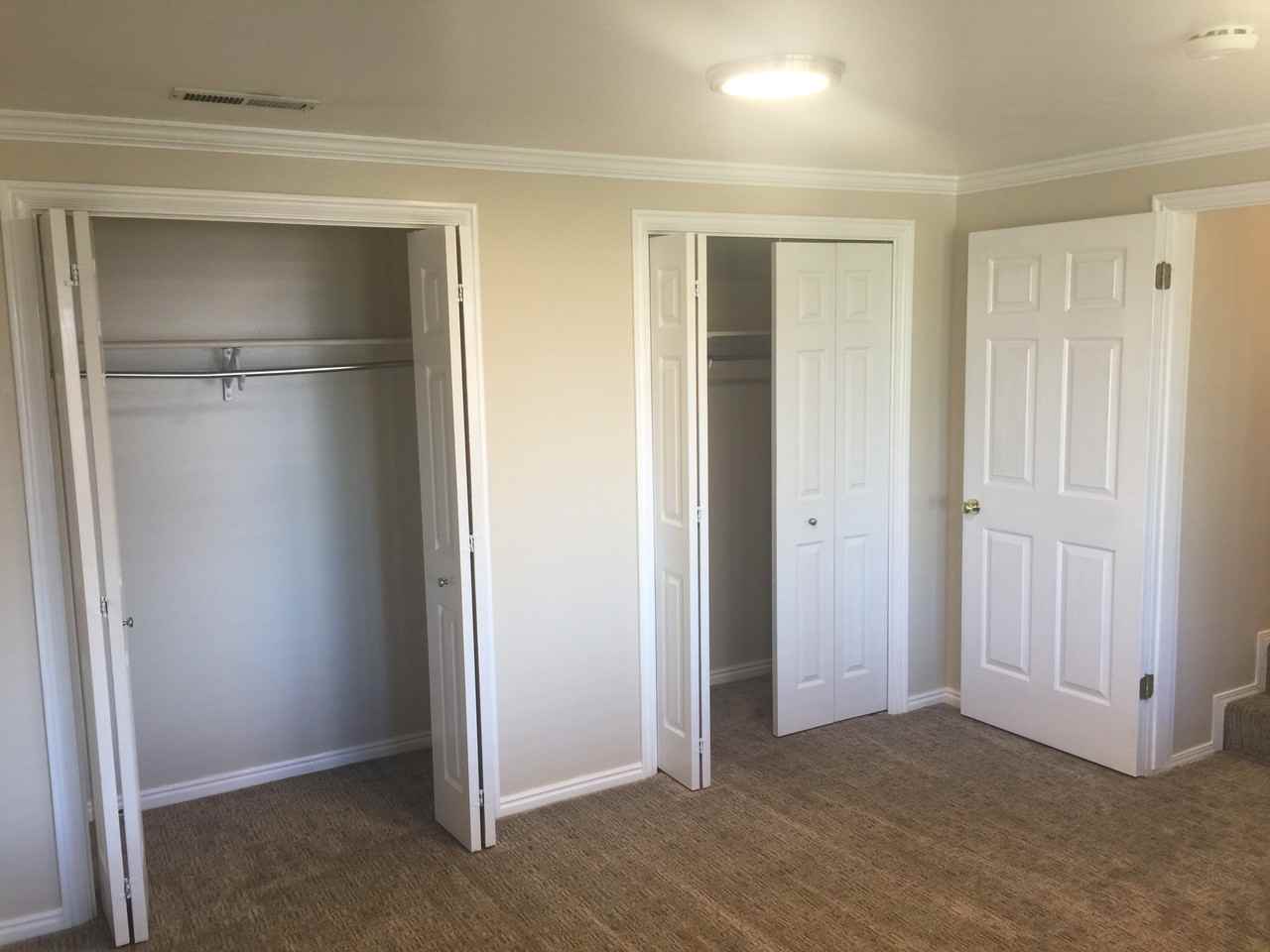 11622 Hidden Valley Boulevard - Photo 2 of 9