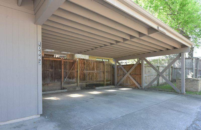 10663 Sandpiper Ln - Photo 2 of 9