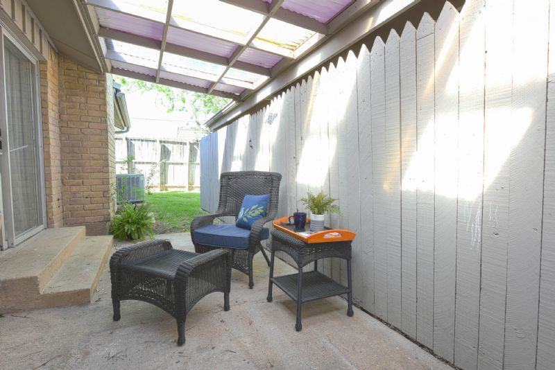 10663 Sandpiper Ln - Photo 3 of 9