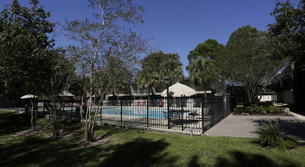 Hampton Court Apartments 2424 Drusilla Ln Baton Rouge LA Zumper Hampton Court Apartments 2424 Drusilla Ln Baton Rouge LA Zumper