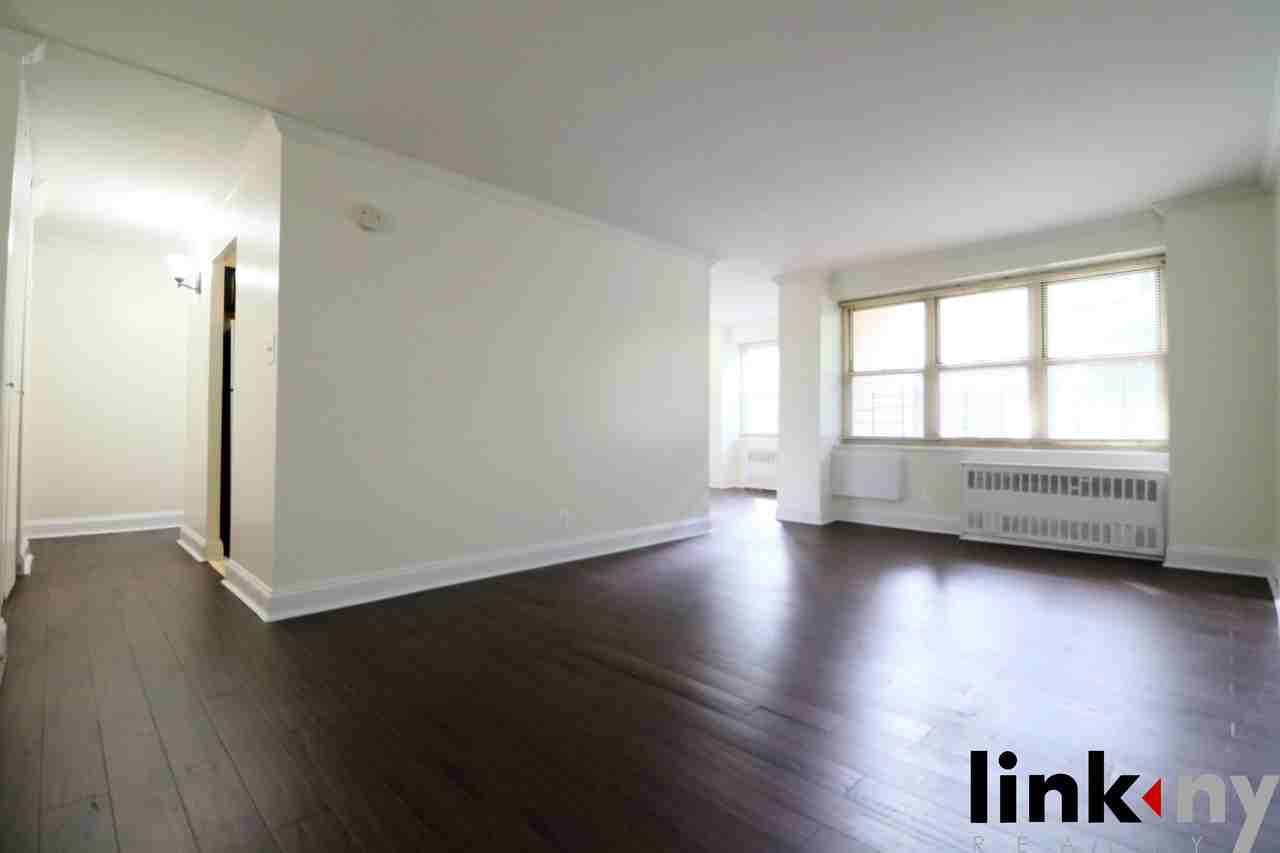 111 North 3rd Avenue #1D