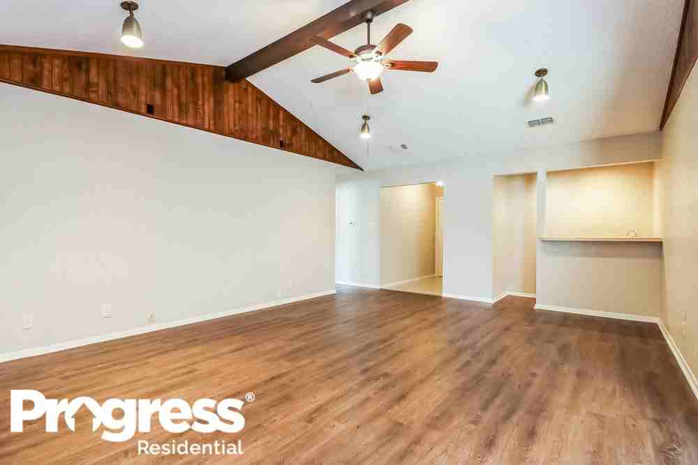 4524 Yellowleaf Dr - Photo 2 of 15