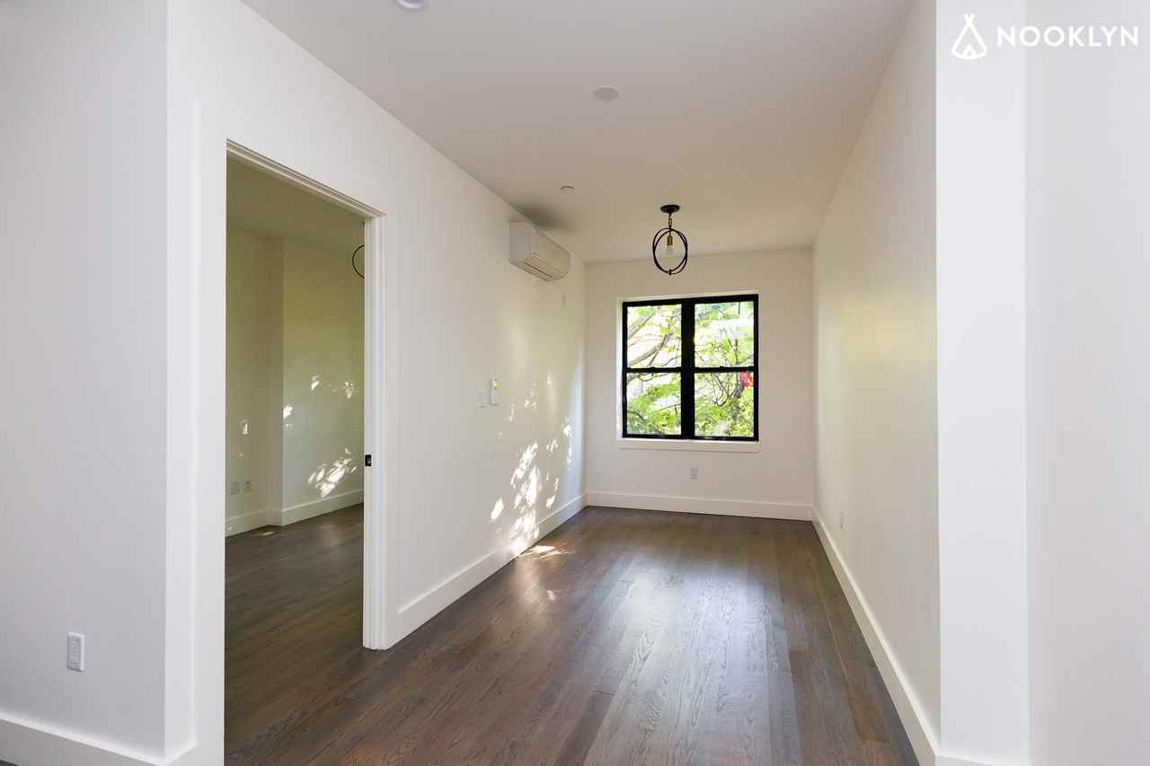 828 Saint Johns Place #35US