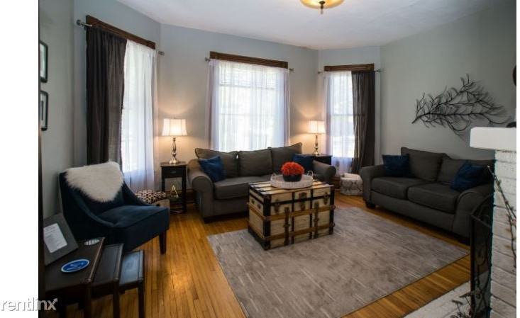 840 Racine St - Photo 3 of 18