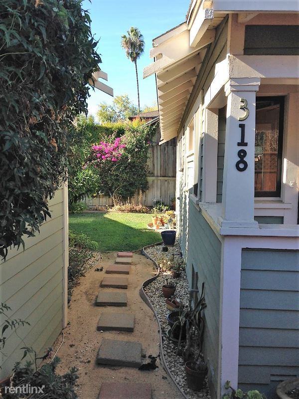 318 W Victoria St - Photo 2 of 21