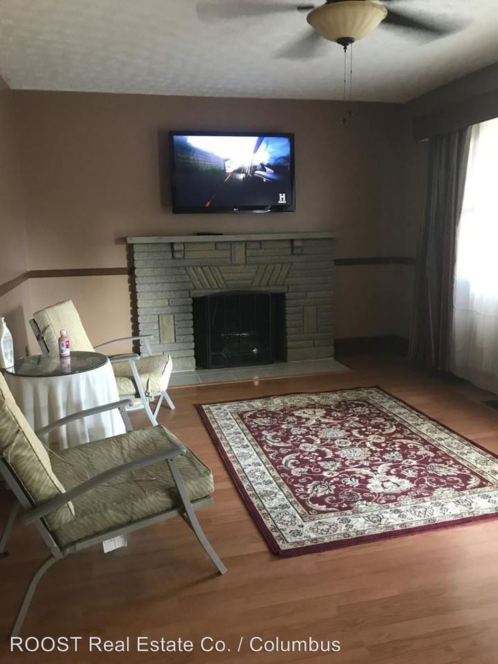 793 Joyful St - Photo 3 of 35