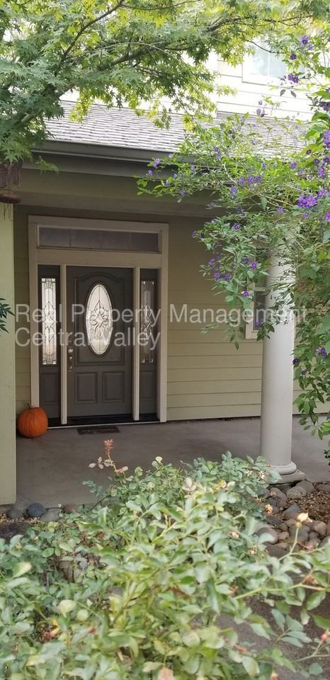 2407 Victor Ct - Photo 3 of 34