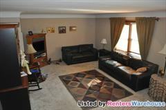 114 Kaesen Ave N #1 - Photo 3 of 15