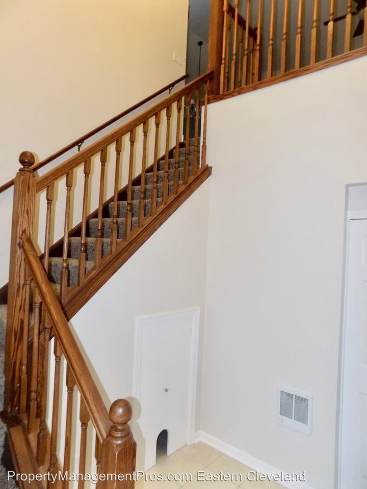 7390 Forest Cove Ln - Photo 2 of 34