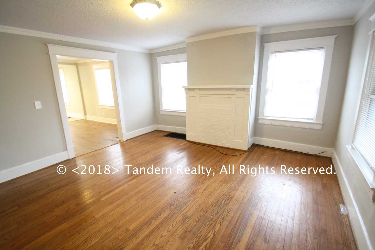 934 Mansfield Ave - Photo 3 of 15