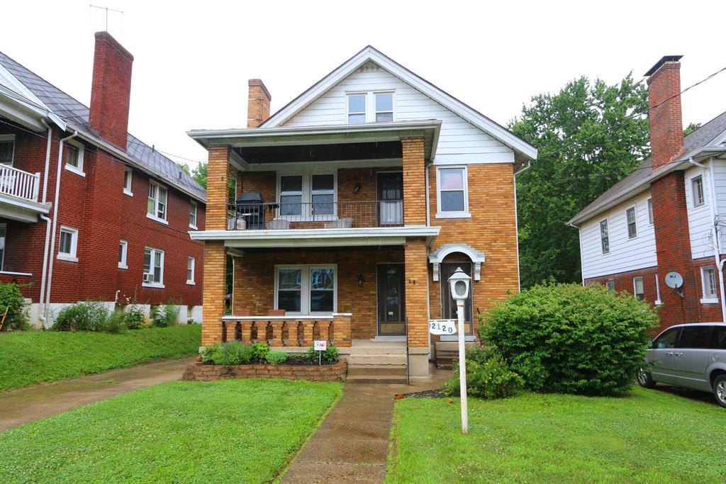 2120 Cathedral Ave - Photo 2 of 17