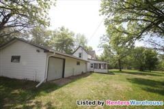 22216 Sunrise Rd NE - Photo 3 of 15